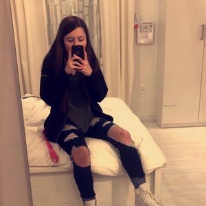 Meet your Posher, Taylor